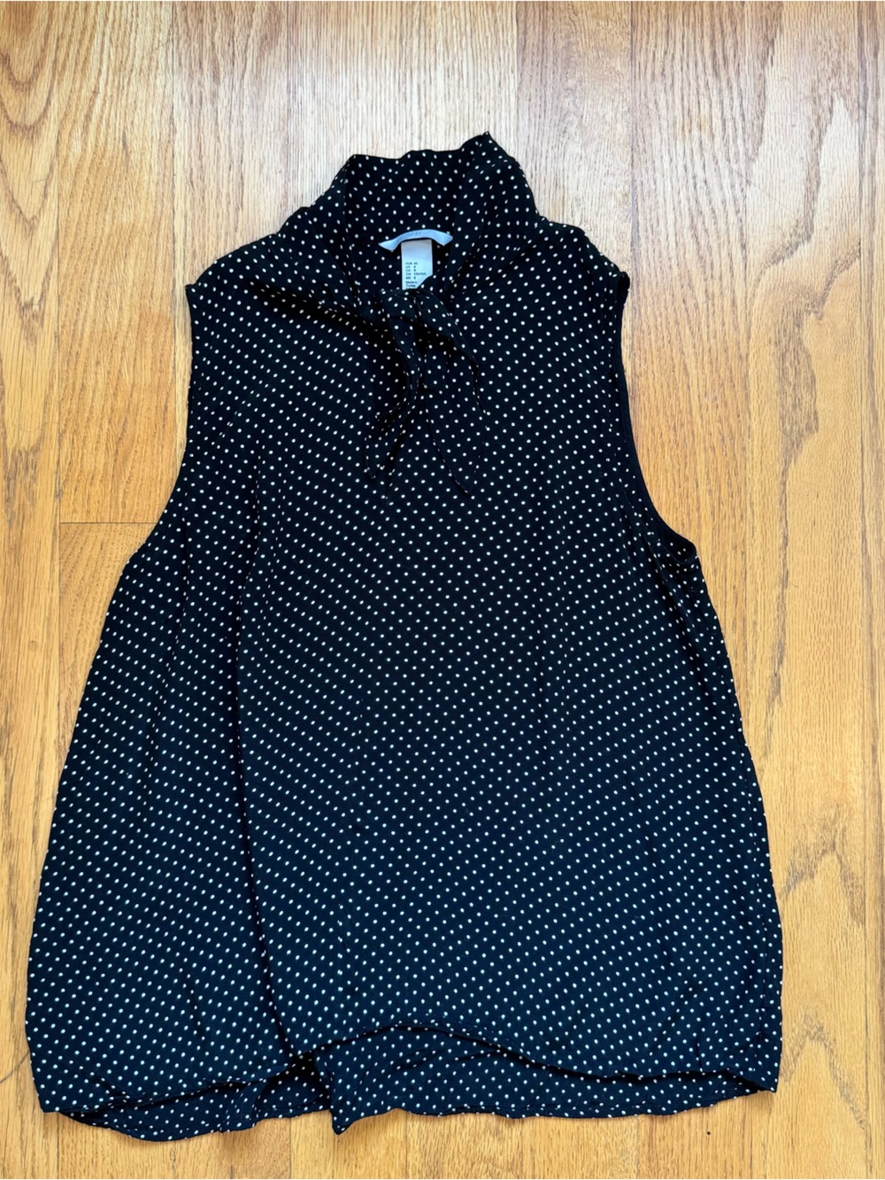 H&M Black Sleeveless Tie-Neck Polka Dot Blouse